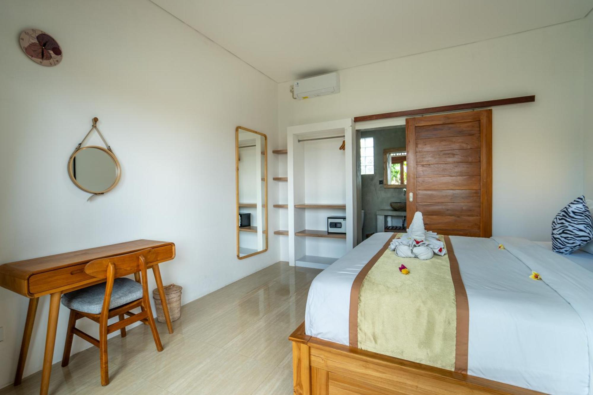 The Breeze Stay And Surf Canggu  Exterior photo