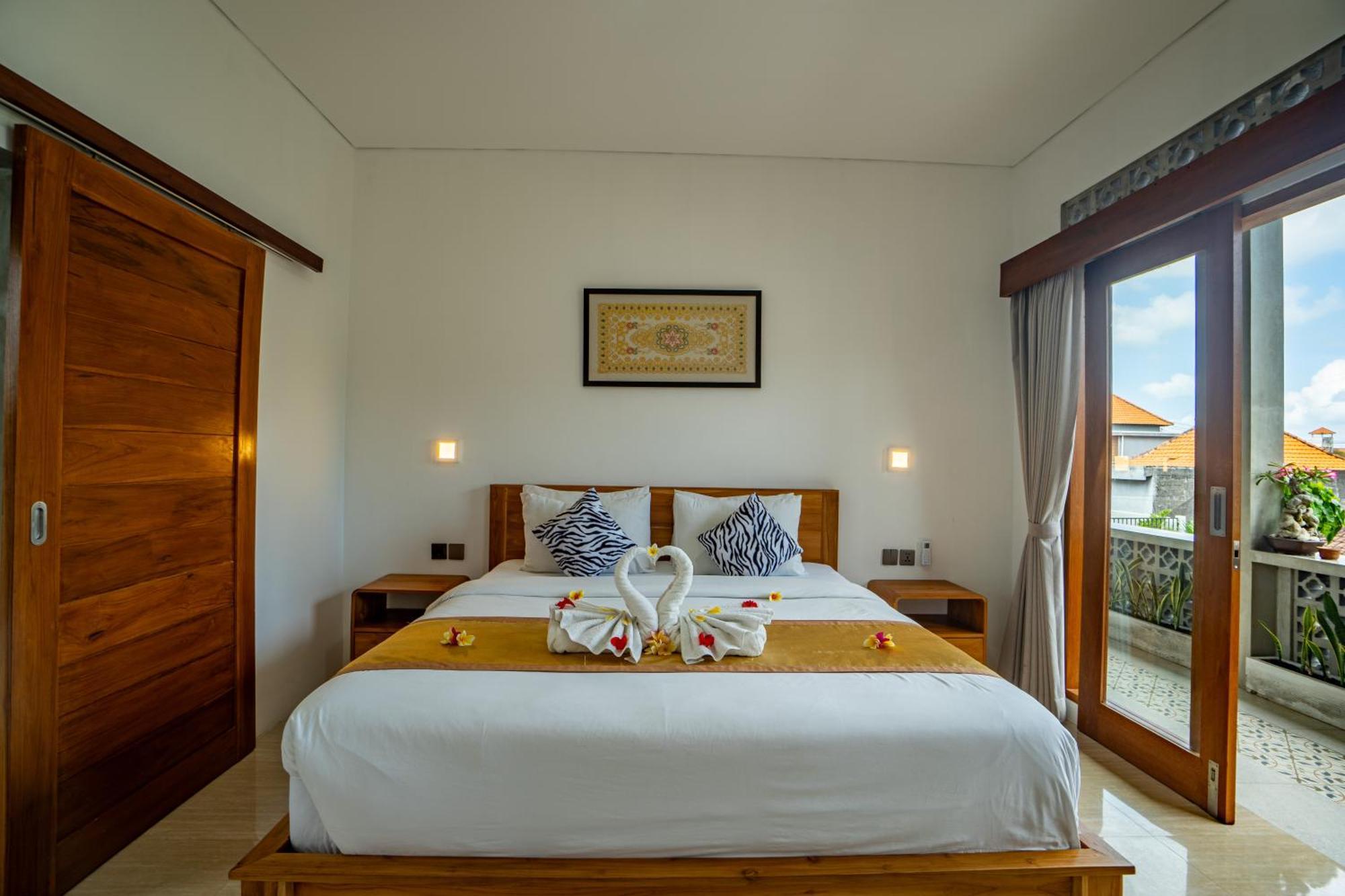 The Breeze Stay And Surf Canggu  Exterior photo