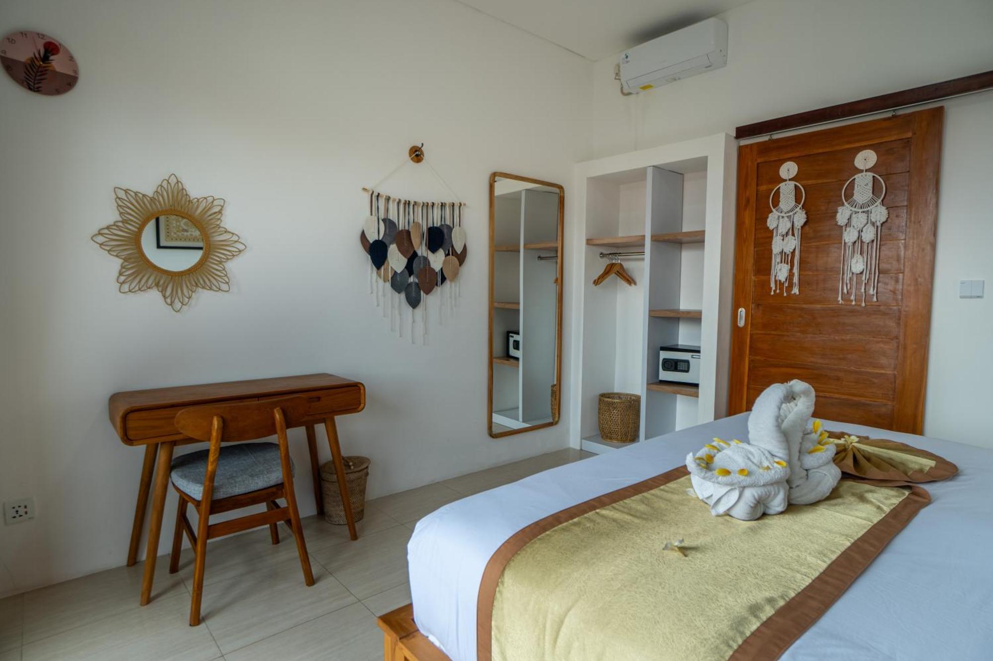 The Breeze Stay And Surf Canggu  Exterior photo