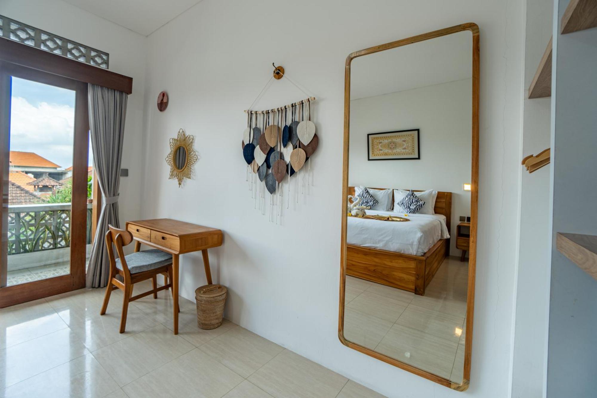 The Breeze Stay And Surf Canggu  Exterior photo