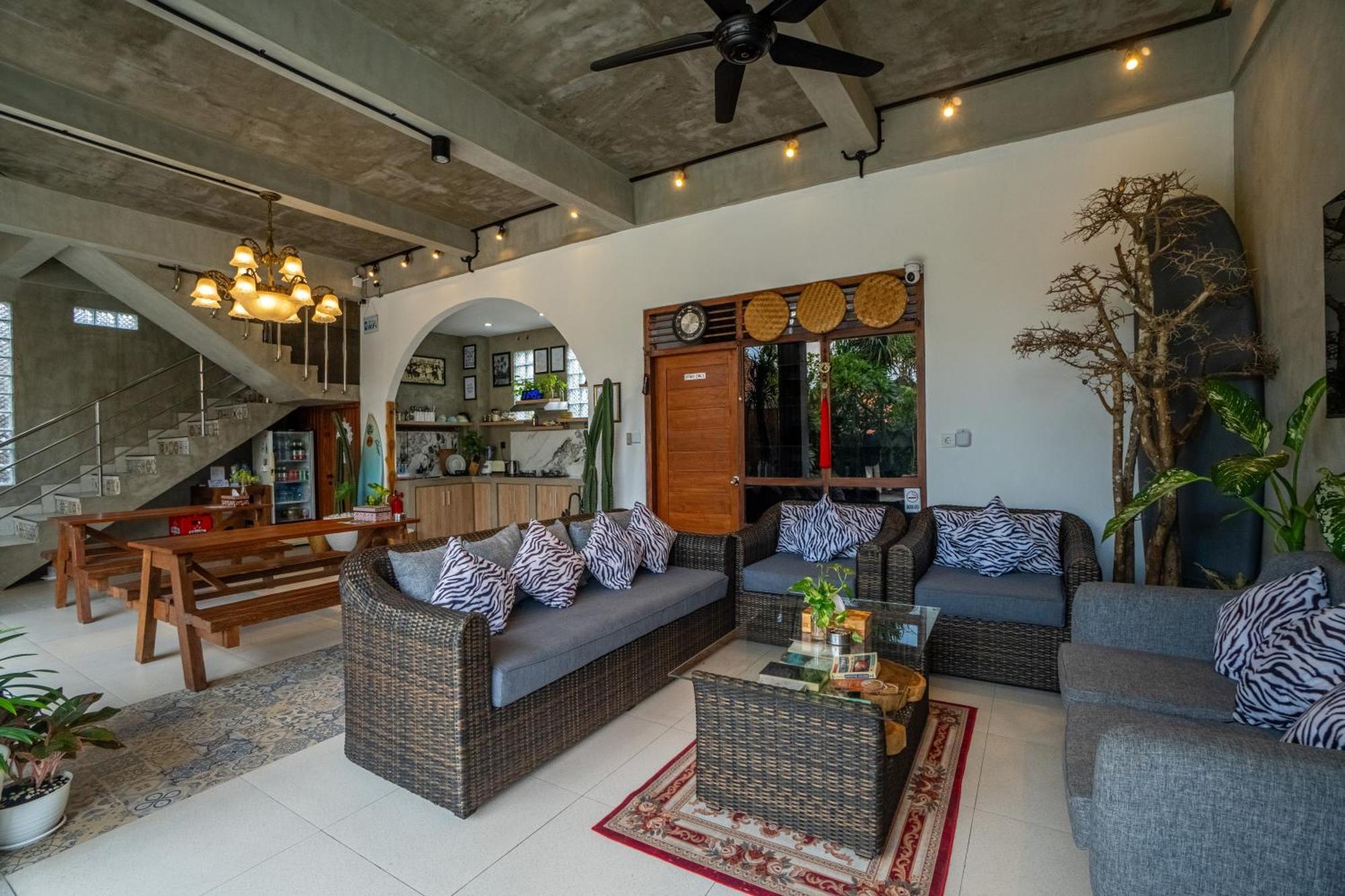 The Breeze Stay And Surf Canggu  Exterior photo