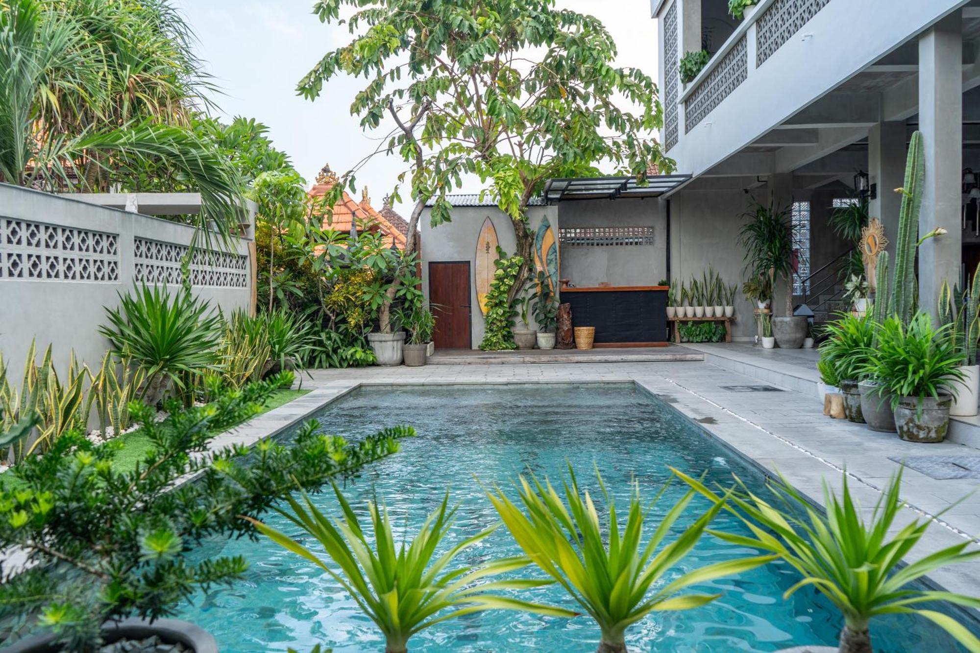 The Breeze Stay And Surf Canggu  Exterior photo