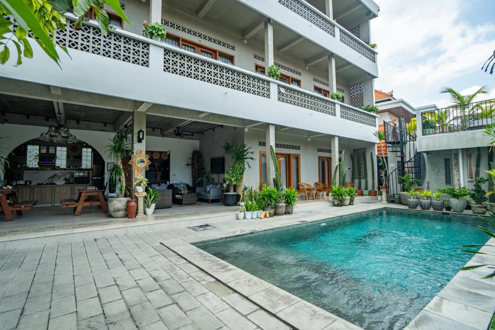The Breeze Stay And Surf Canggu  Exterior photo