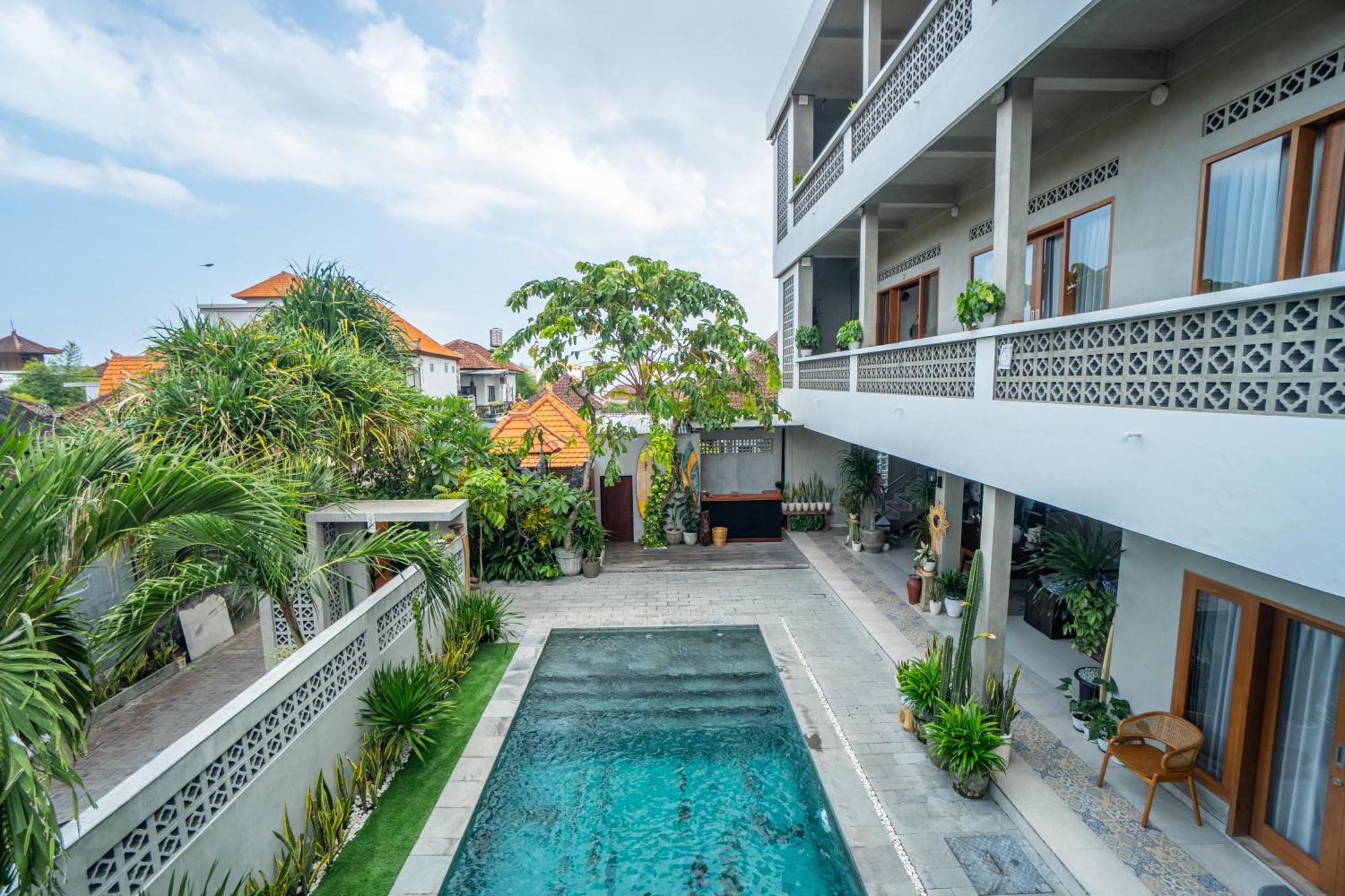 The Breeze Stay And Surf Canggu  Exterior photo