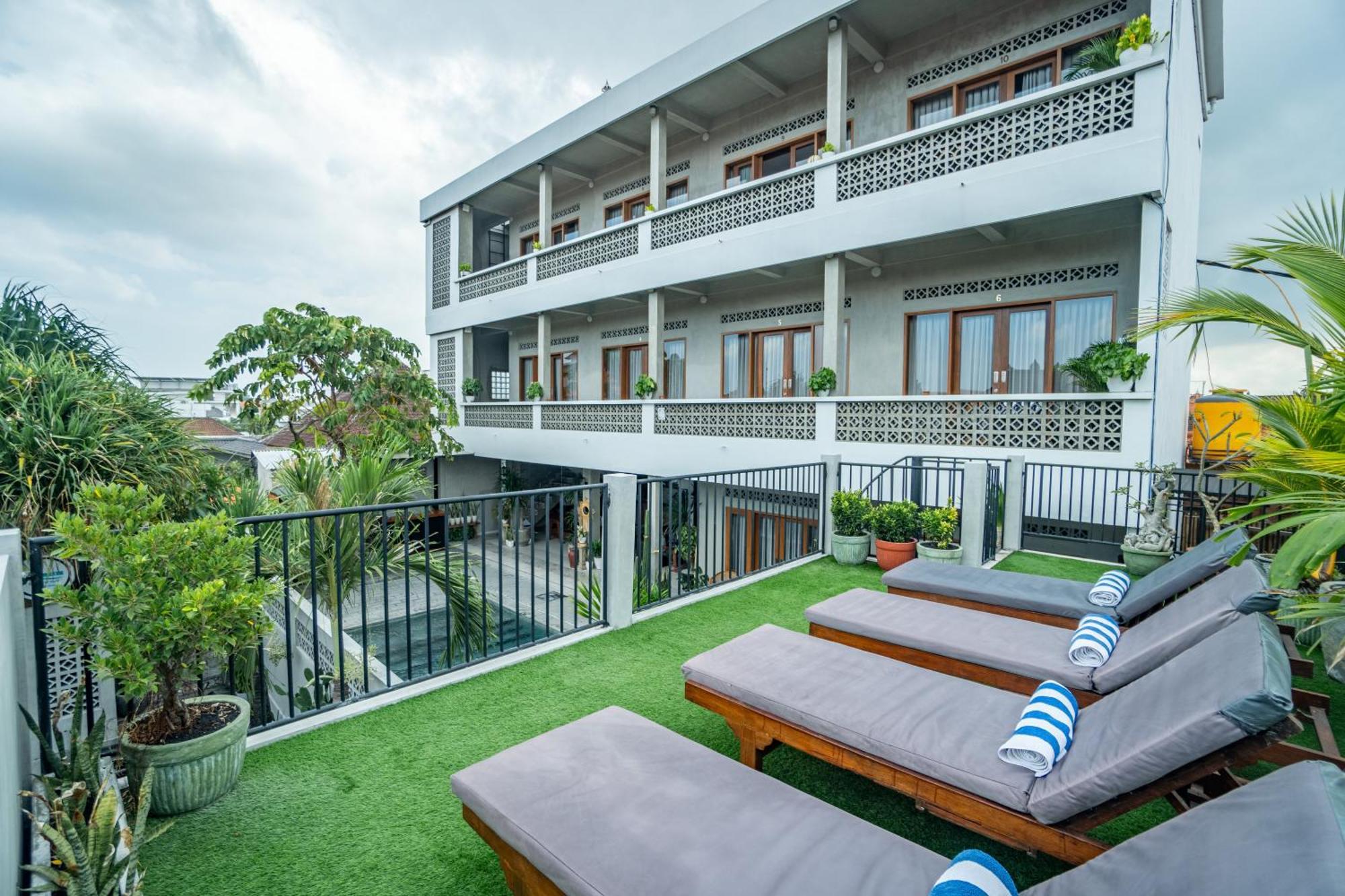 The Breeze Stay And Surf Canggu  Exterior photo